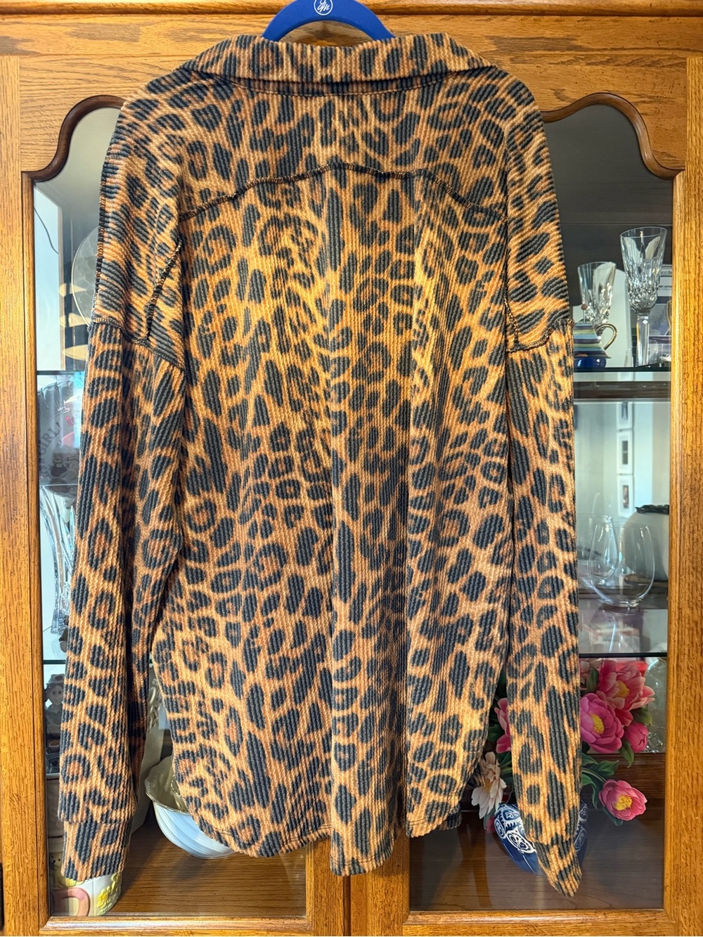 Leopard Print Button-Front Ribbed Leopard Top, NWT, $25 - Picture 2 of 3